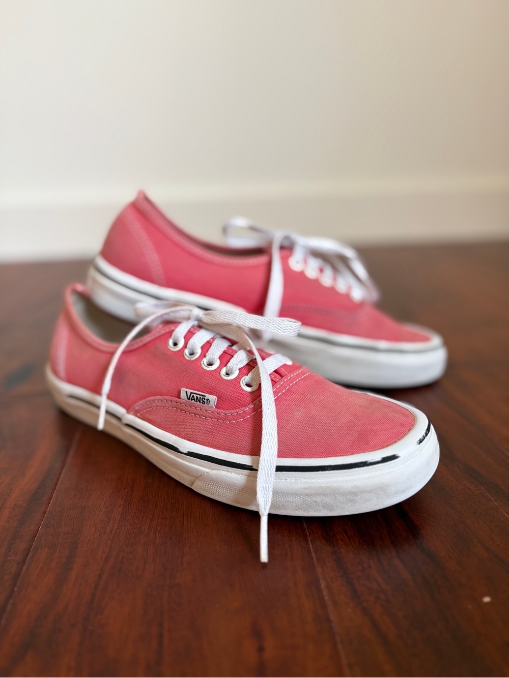 Vans | Unisex | Classic Authentic Shoes | W9.5 M8